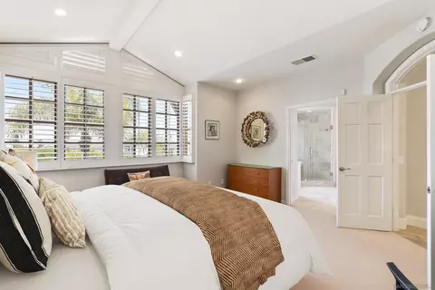 Bedroom - 7715 Ivanhoe Ave, La Jolla, CA 92037 photo 2 of 3