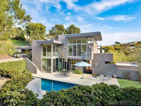 3624 Canon, San Diego, CA 92106