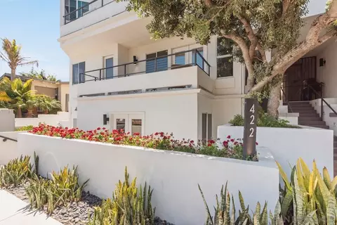 422 Rosecrans St #1, San Diego, CA 92106