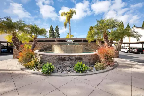 8536 Via Mallorca #B, La Jolla, CA 92037