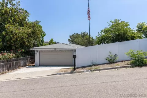 753 La Presa Ave, Spring Valley, CA 91977