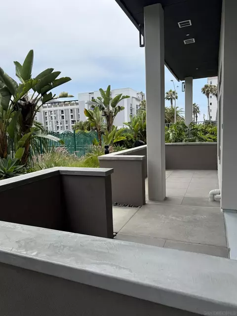355 N Cleveland St #101, Oceanside, CA 92054