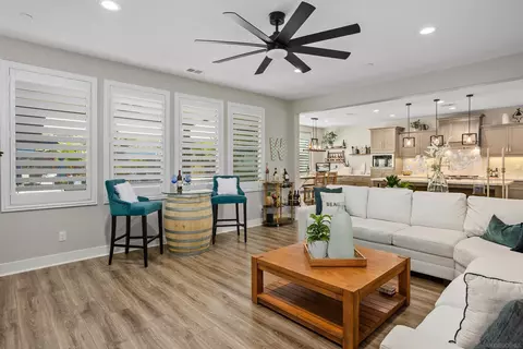 Living - 303 Ventasso Way, Fallbrook, CA 92028 photo 2 of 2