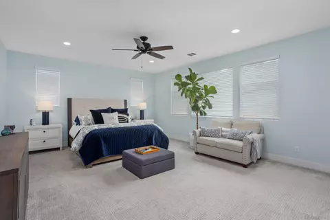 Bedroom - 303 Ventasso Way, Fallbrook, CA 92028 photo 3 of 5