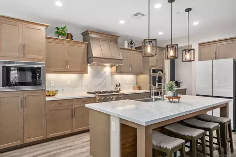 Kitchen - 303 Ventasso Way, Fallbrook, CA 92028 photo 2 of 7