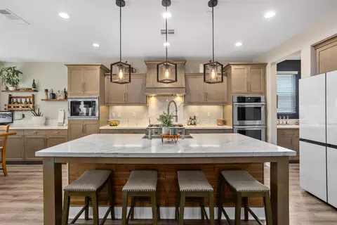 Kitchen - 303 Ventasso Way, Fallbrook, CA 92028 photo 1 of 7