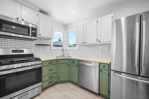 Kitchen - 8787 Washington Ave, La Mesa, CA 91942 photo 1 of 2