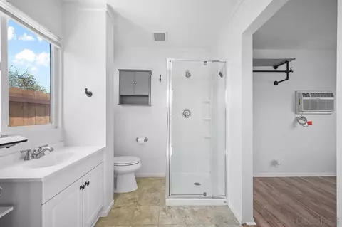 Bath - 8787 Washington Ave, La Mesa, CA 91942 photo 3 of 4