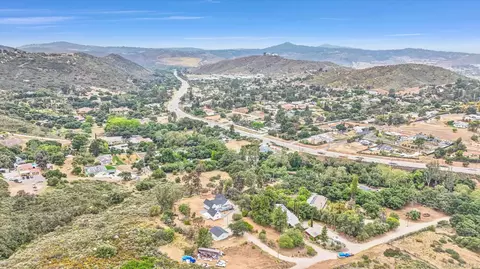 View/Area - 3144 Aurora Vis, Spring Valley, CA 91978 photo 4 of 9
