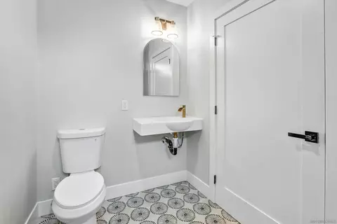 Bath - 3144 Aurora Vis, Spring Valley, CA 91978 photo 3 of 6