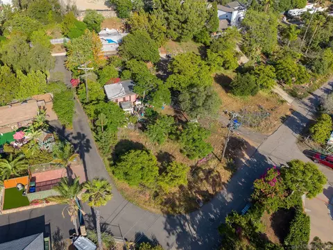 5025 Crestland Dr, La Mesa, CA 91941