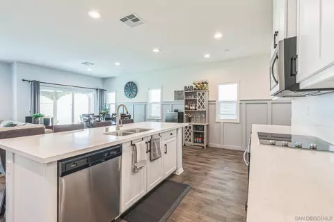 Kitchen - 5522 Starlight Pl, Bonsall, CA 92003 photo 5 of 5