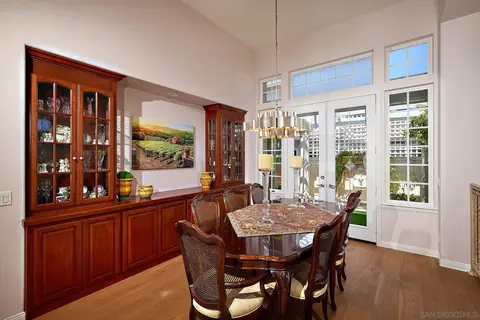 Dining - 3219 Fosca St, Carlsbad, CA 92009 photo 2 of 3