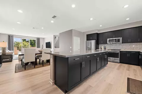6164 Colt Pl # 101, Carlsbad, CA 92009 photo 4