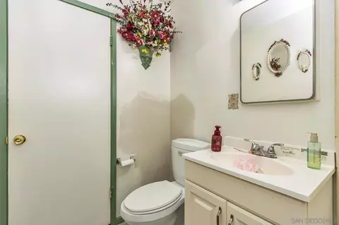 Bath - 44638 2nd St E, Lancaster, CA 93535 photo 2 of 3