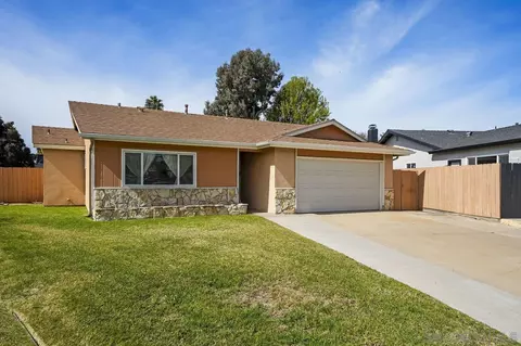 152 Leoma Ln, Chula Vista, CA 91911