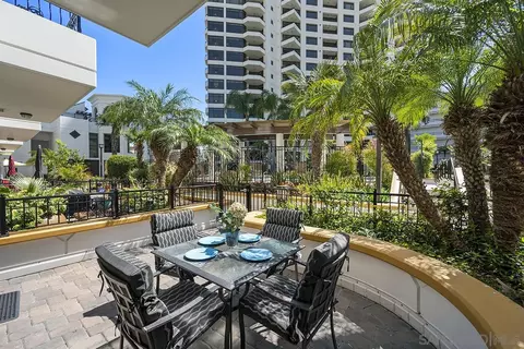 700 W Harbor Dr #TH 9, San Diego, CA 92101