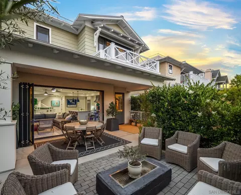 712 E Ave, Coronado, CA 92118