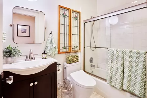 Bath - 4578 3rd St, La Mesa, CA 91941 photo 3 of 3