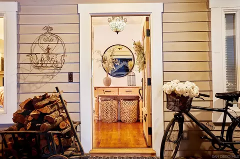 Entry Way - 4578 3rd St, La Mesa, CA 91941 photo 1 of 2