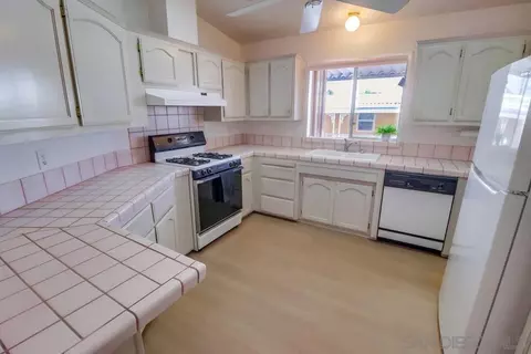 Kitchen - 8301 Mission Gorge Rd #328, Santee, CA 92071 photo 3 of 3