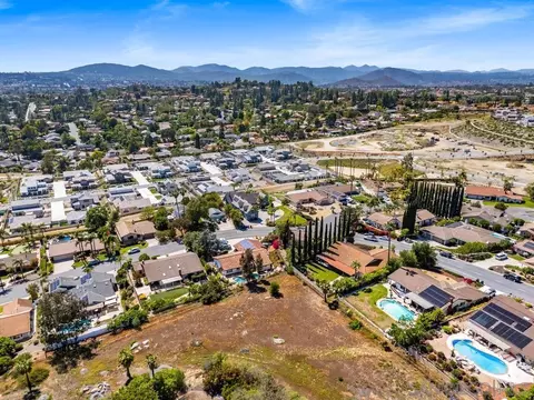 View/Area - 17109 Cloudcroft Dr, Poway, CA 92064 photo 5 of 8