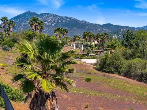 Exterior - 17109 Cloudcroft Dr, Poway, CA 92064 photo 13 of 18
