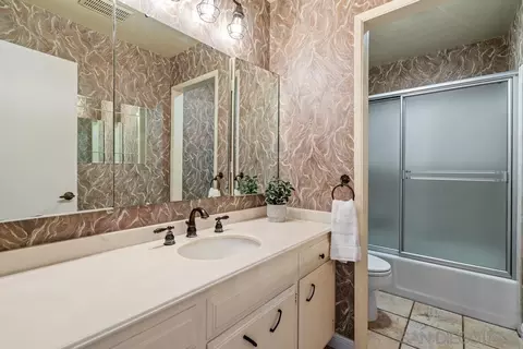 Bath - 17109 Cloudcroft Dr, Poway, CA 92064 photo 5 of 5