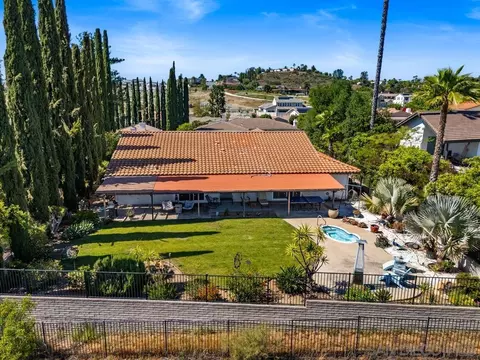 View/Area - 17109 Cloudcroft Dr, Poway, CA 92064 photo 8 of 8