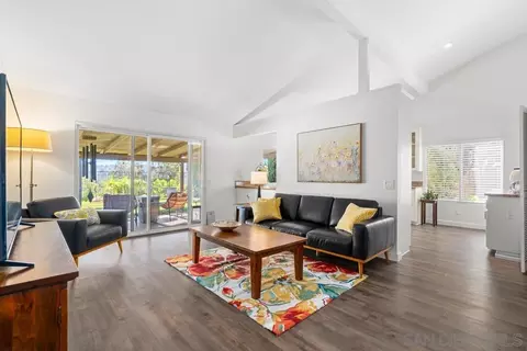 Living - 17109 Cloudcroft Dr, Poway, CA 92064 photo 6 of 9