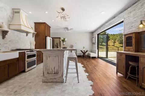 Kitchen - 4859 Highway 79, Julian, CA 92036 photo 4 of 4