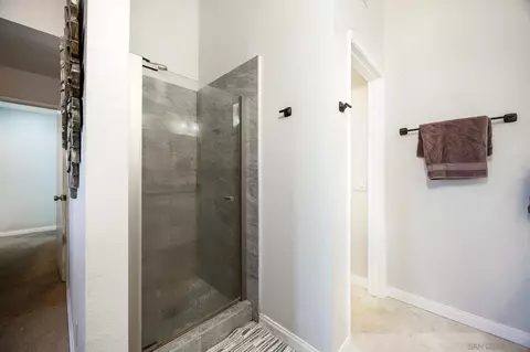 Bath - 4478 Silver Birch Way, Oceanside, CA 92057 photo 3 of 4