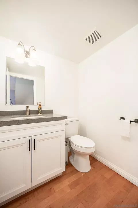 Bath - 4478 Silver Birch Way, Oceanside, CA 92057 photo 1 of 4