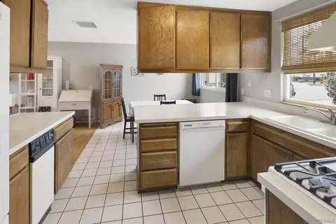 622 Ellen Ln, El Cajon, CA 92019 photo 7