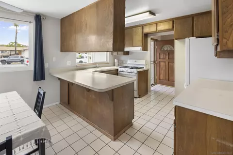 622 Ellen Ln, El Cajon, CA 92019 photo 8