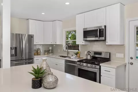 Kitchen - 5953 Lubbock Ave, La Mesa, CA 91942 photo 3 of 6
