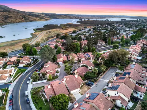 View/Area - 10059 Carissa Ln, Spring Valley, CA 91977 photo 2 of 2