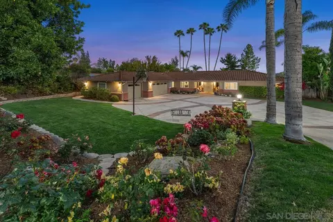 13627 Poway Springs Rd, Poway, CA 92064