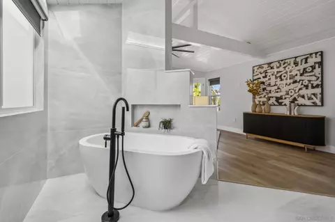 Bath - 2026 Estero St, Oceanside, CA 92054 photo 7 of 11