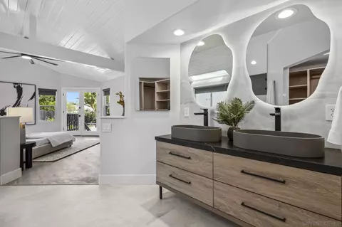 Bath - 2026 Estero St, Oceanside, CA 92054 photo 5 of 11