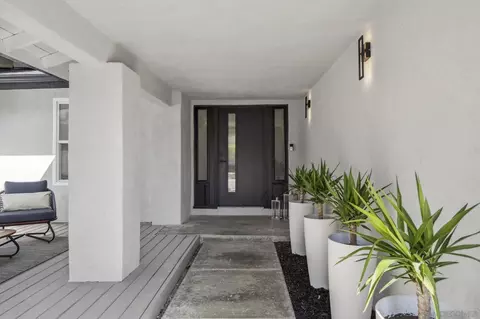 Entry Way - 2026 Estero St, Oceanside, CA 92054 photo 7 of 7