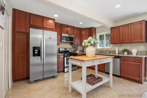 Kitchen - 13961 Eastern St, Poway, CA 92064 photo 1 of 3