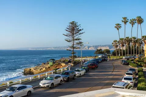Exterior - 939 Coast Blvd #4A, La Jolla, CA 92037 photo 4 of 4