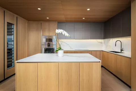 Kitchen - 939 Coast Blvd #4A, La Jolla, CA 92037 photo 1 of 2