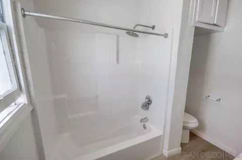 Bath - 12224 Lemon Crest Dr, Lakeside, CA 92040 photo 7 of 8