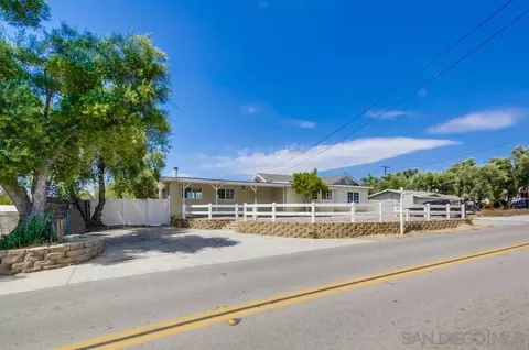 12224 Lemon Crest Dr, Lakeside, CA 92040