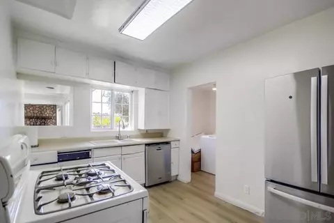 Kitchen - 12224 Lemon Crest Dr, Lakeside, CA 92040 photo 1 of 5