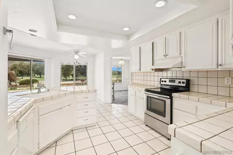 4568 Coronado Dr, Oceanside, CA 92057 photo 19