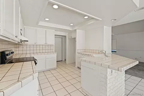 4568 Coronado Dr, Oceanside, CA 92057 photo 21