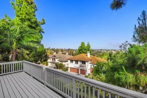 6013 Oakgate Row, La Jolla, CA 92037 photo 5